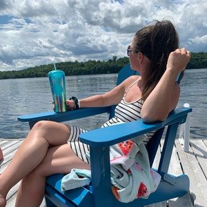 Meet your Posher, Caitlyn